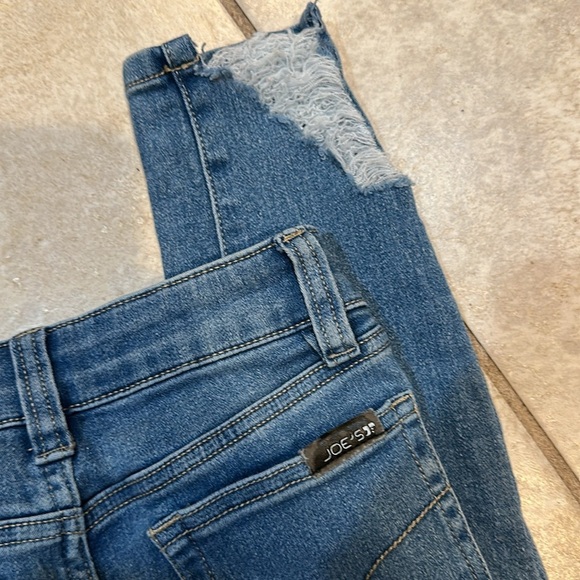 Joe’s Jeans Girls Destroyed Skinny Ankle Crop Jeans 8 - Picture 7 of 7